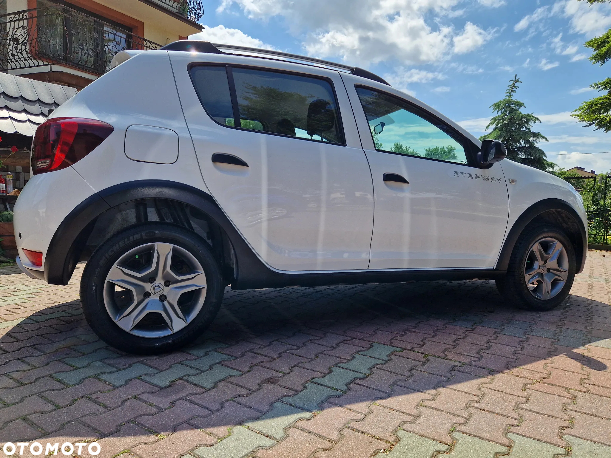 Dacia Sandero 0.9 TCe Laureate S&S - 8
