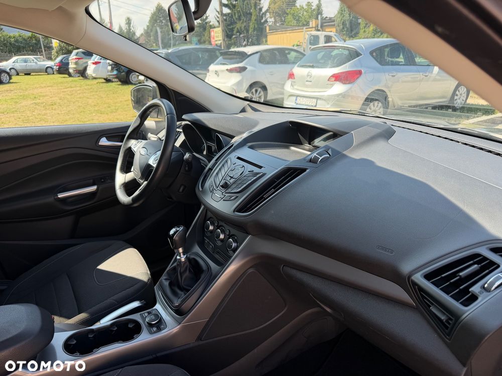 Ford Kuga - 35