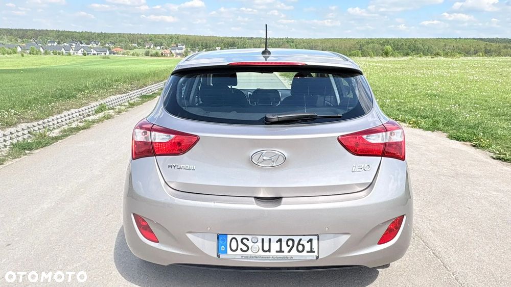 Hyundai i30 1.6 CRDI Intro Edition - 8