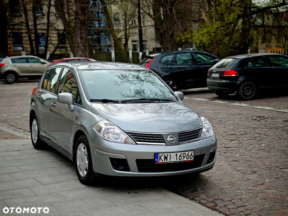 Nissan Tiida - 16