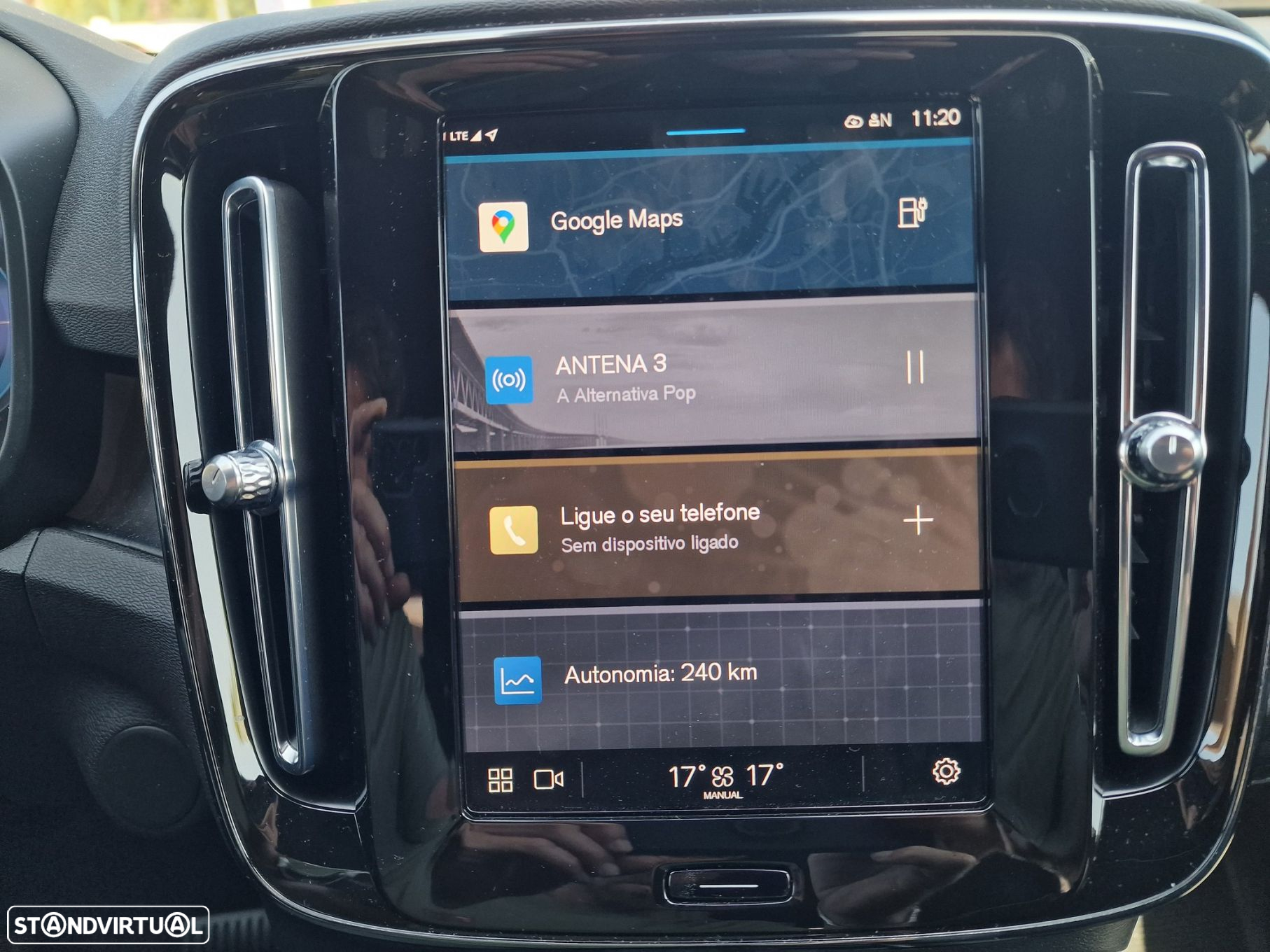Volvo XC 40 Recharge Core - 32