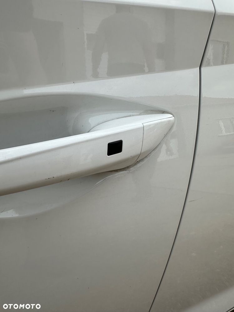 Hyundai i20 - 33