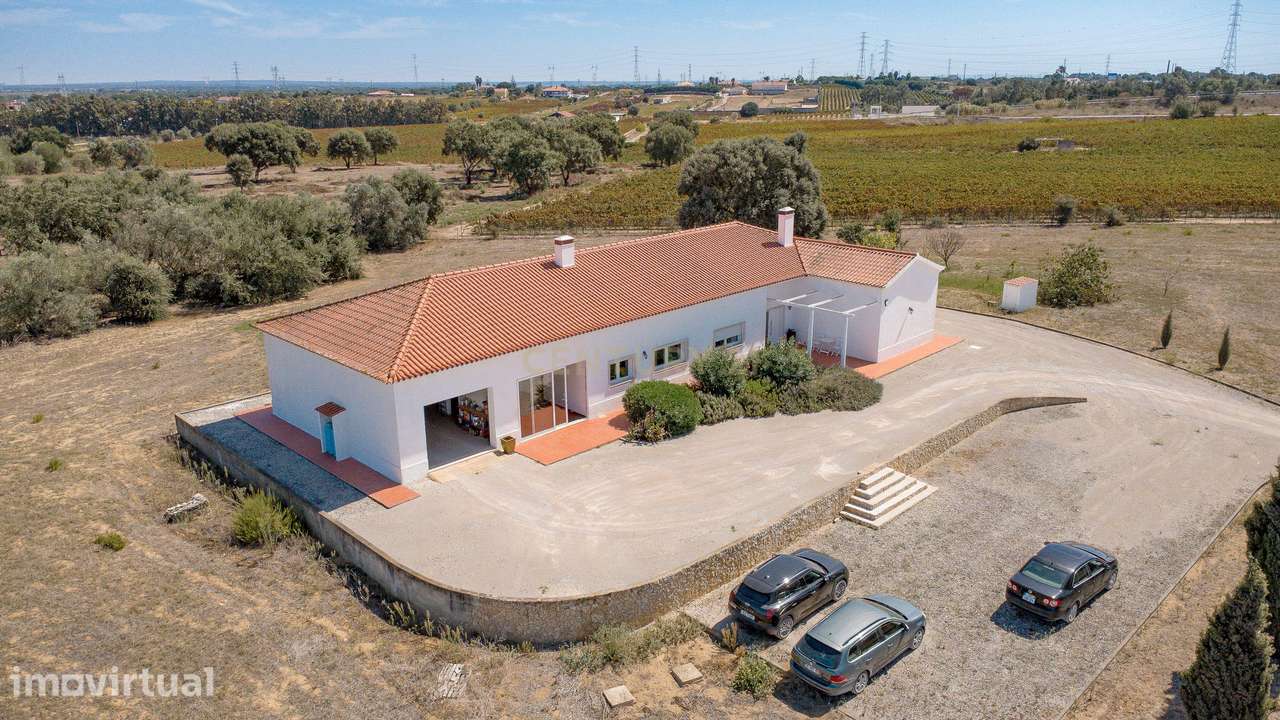 Charmosa Quinta com moradia térrea de 299 m², 13.685m² de terreno, e v - Grande imagem: 2/60