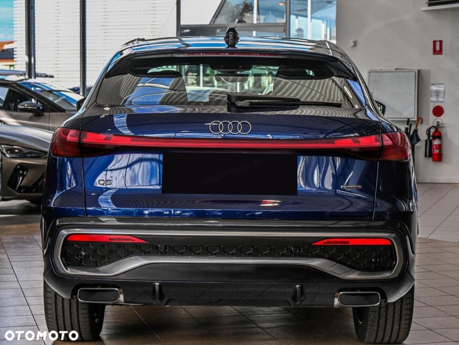 Audi Q5 Sportback - 3