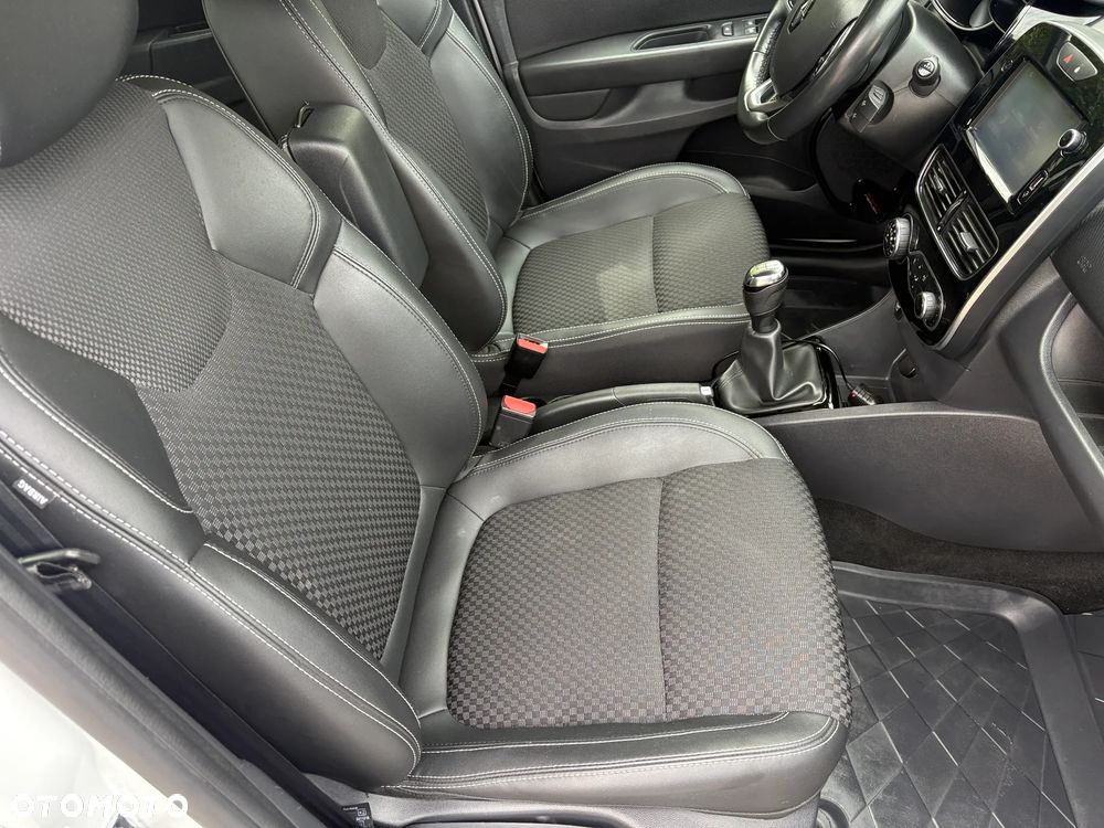 Renault Clio 0.9 Energy TCe Intens+ EU6 - 17