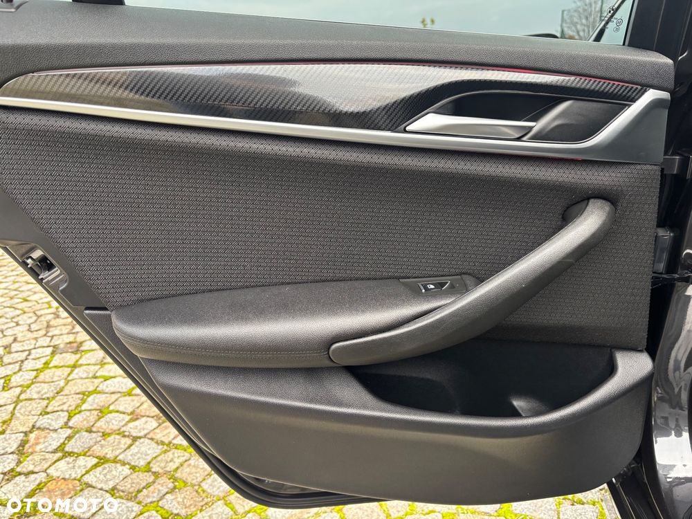 BMW Seria 5 520d mHEV - 22