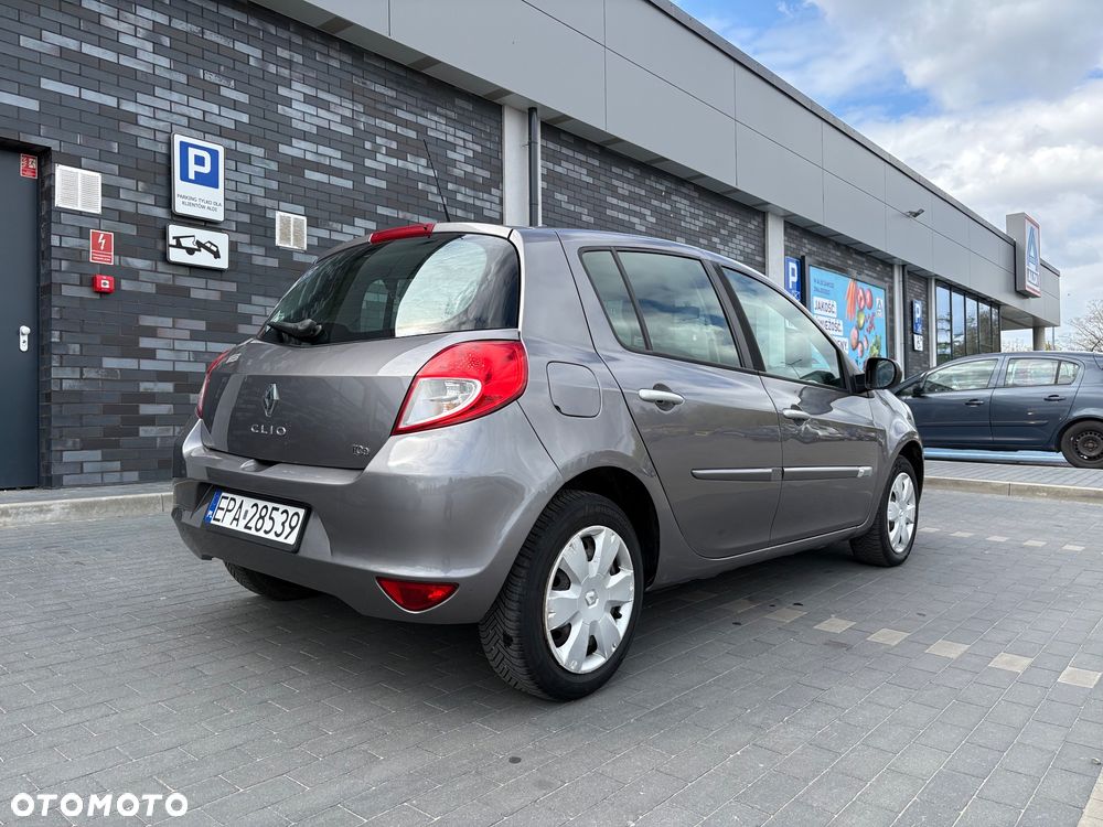 Renault Clio 1.2 16V TCE Alize - 6