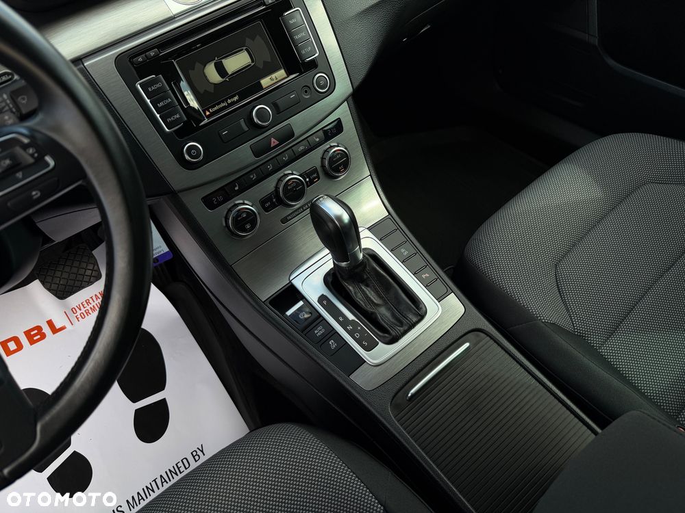 Volkswagen Passat 1.4 TSI DSG BlueMotion Technology Highline - 14