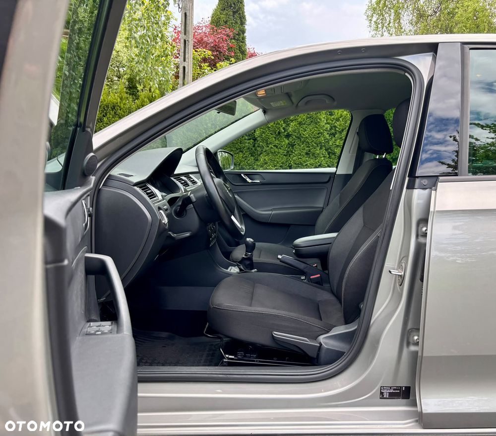Skoda RAPID 1.2 TSI Ambition - 16
