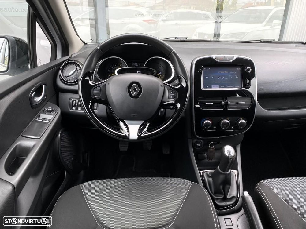 Renault Clio Sport Tourer 1.5 dCi Dynamique S - 4