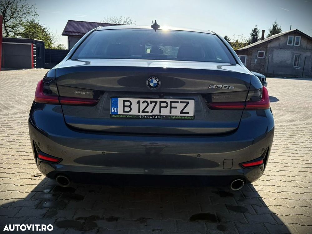 BMW Seria 3 330e AT PHEV - 3