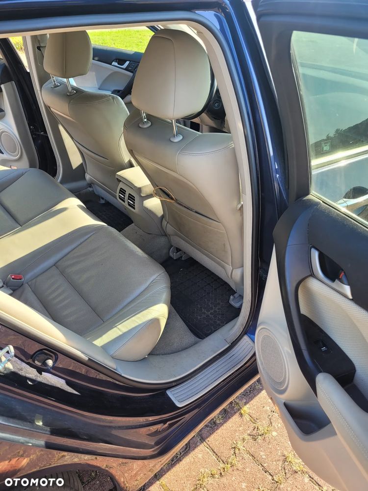 Honda Accord 2.0 Executive - 8