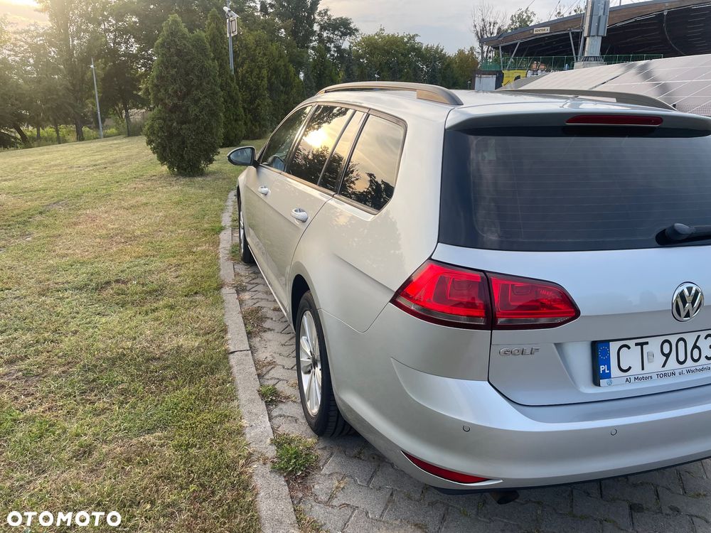 Volkswagen Golf 1.6 TDI BMT Comfortline - 10