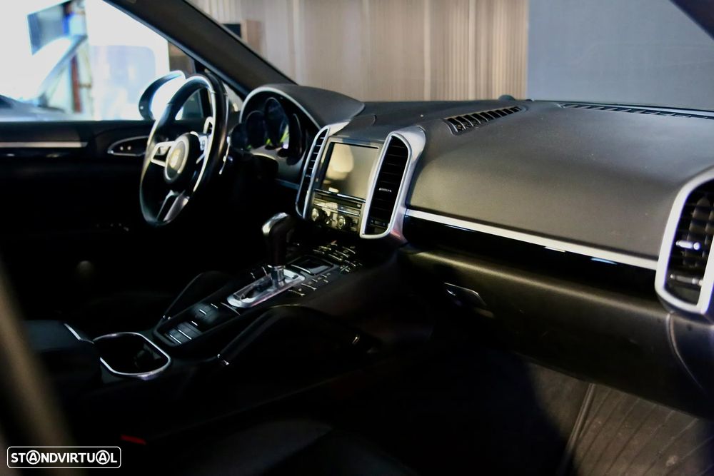 Porsche Cayenne S E-Hybrid Platinum Edition - 14