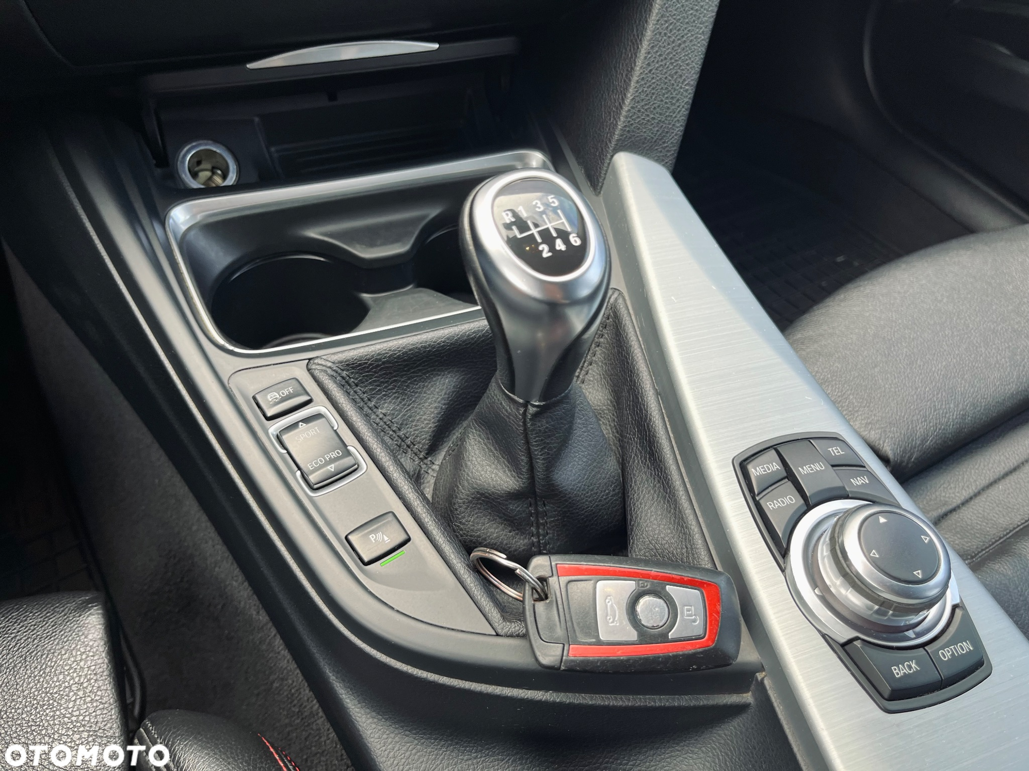 BMW Seria 3 320d Sport Line EU6 - 17