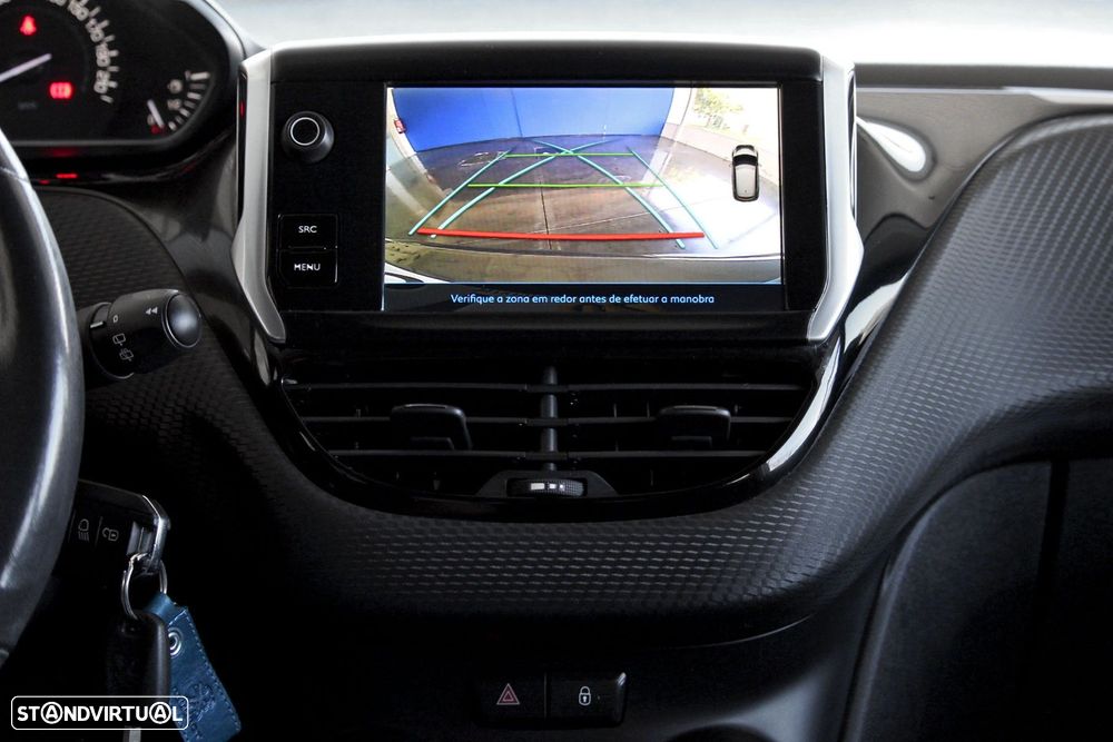 Peugeot 208 1.2 PureTech Style - 25