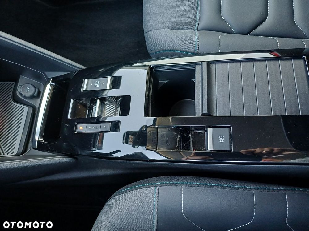 Citroën C4 1.2 PureTech Max S&S EAT8 - 15