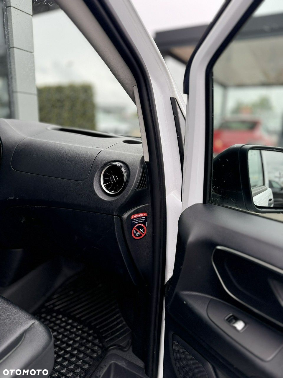 Mercedes-Benz Vito - 14