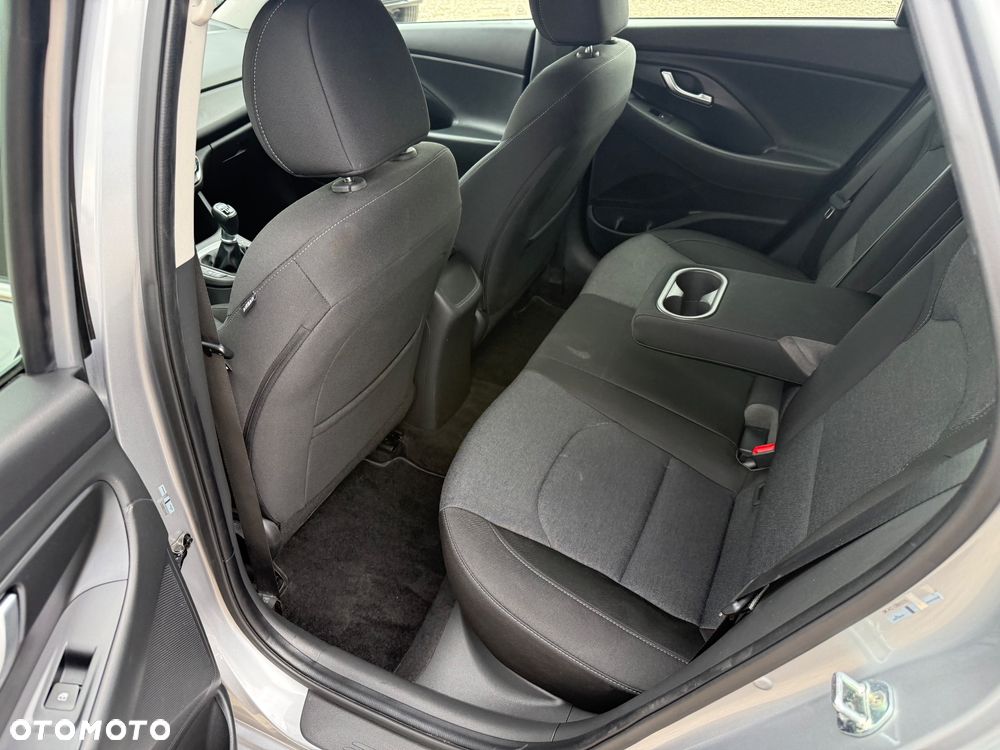 Hyundai i30 1.5 T-GDI 48V-Hybrid Advantage - 13
