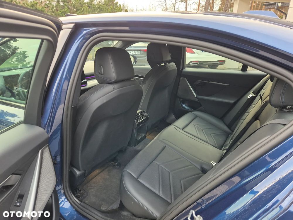 BMW Seria 5 - 25