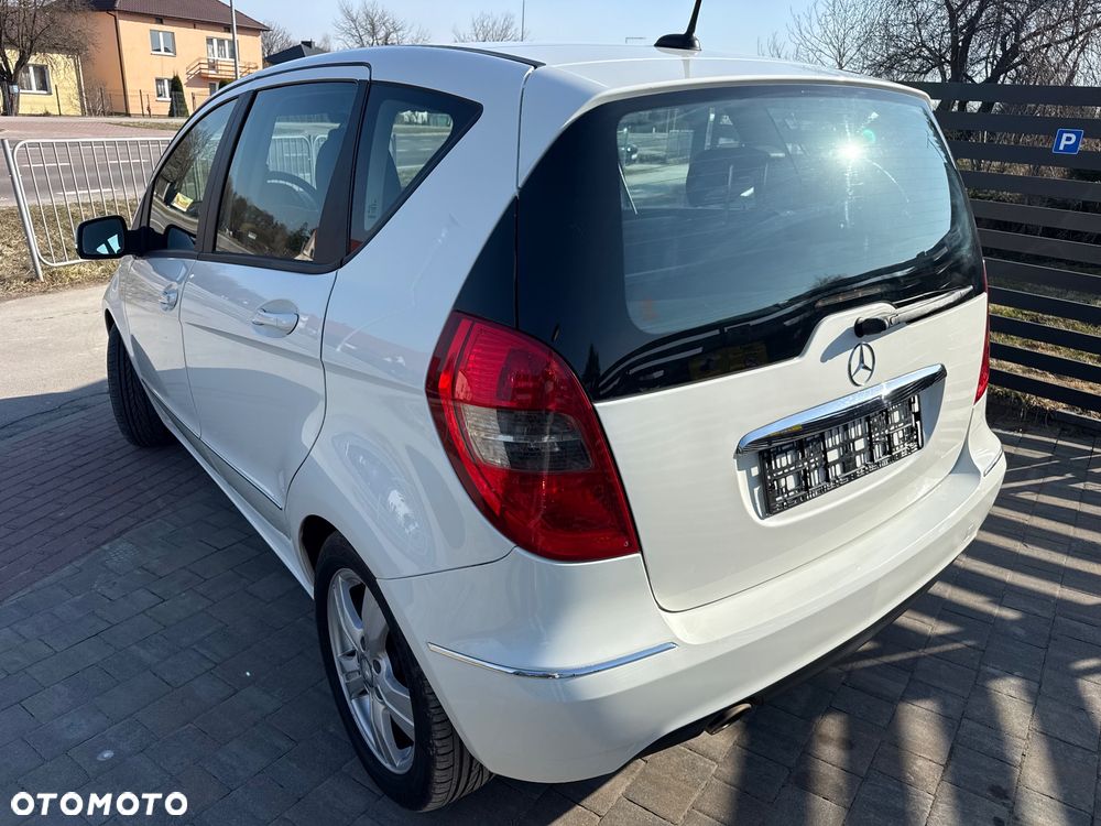 Mercedes-Benz Klasa A 180 Autotronic Avantgarde Special Edition - 9