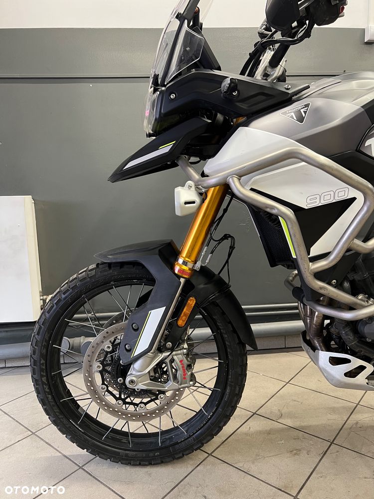 Triumph Tiger - 9