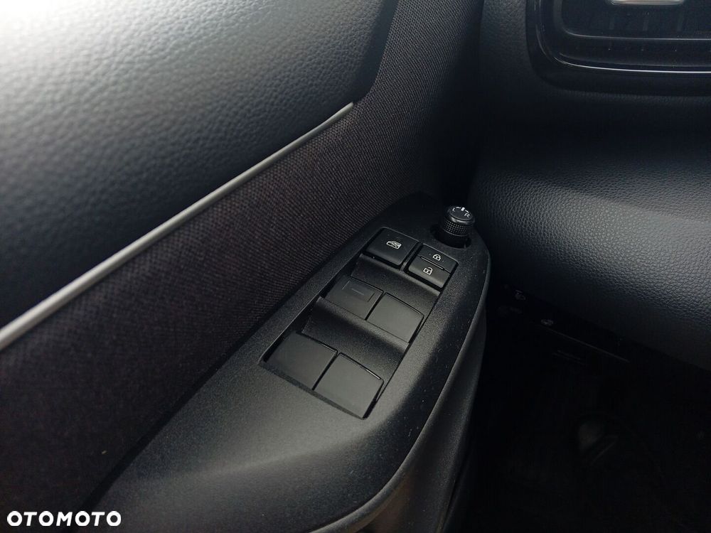 Toyota Yaris - 19