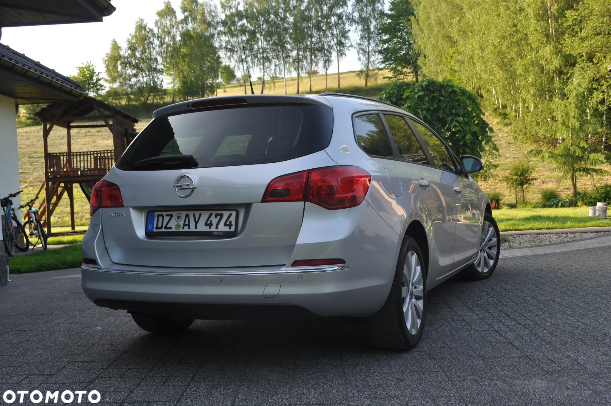 Opel Astra IV 1.4 T Cosmo - 10