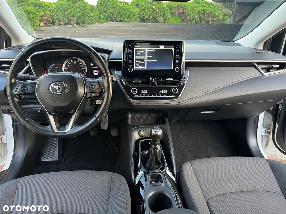 Toyota Corolla 1.5 Comfort - 11