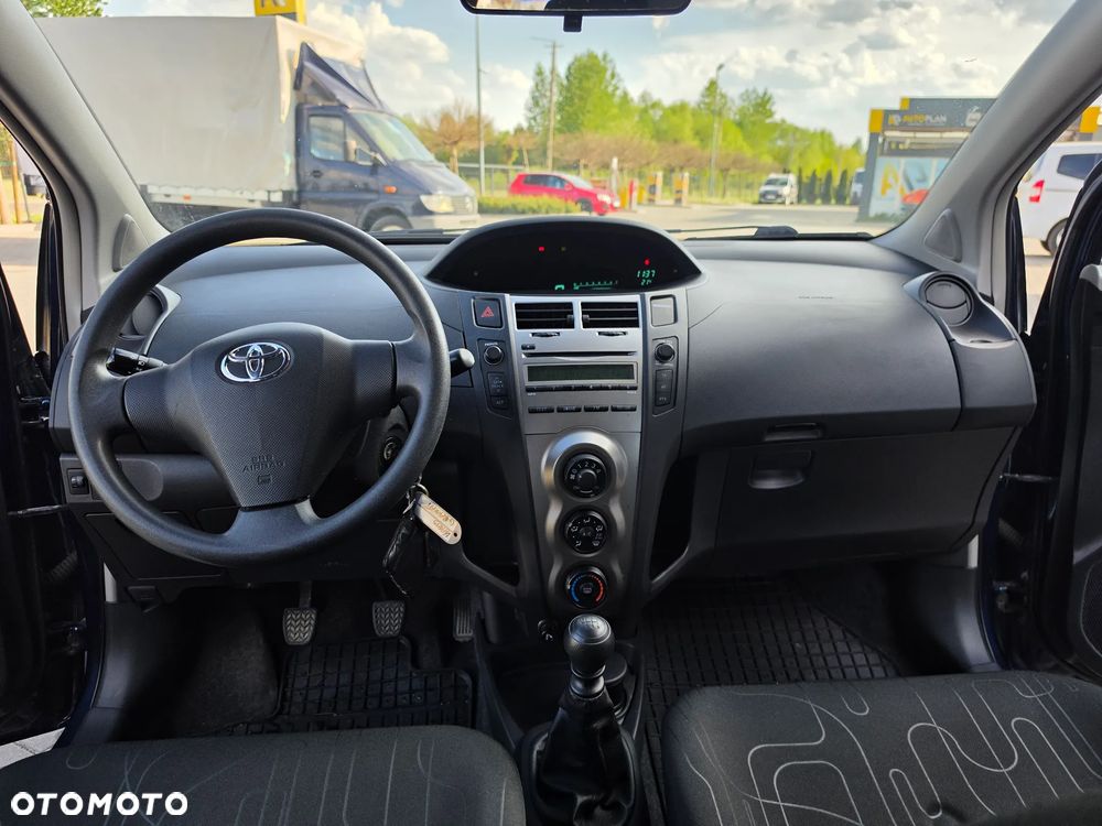 Toyota Yaris 1.33 Sol - 15