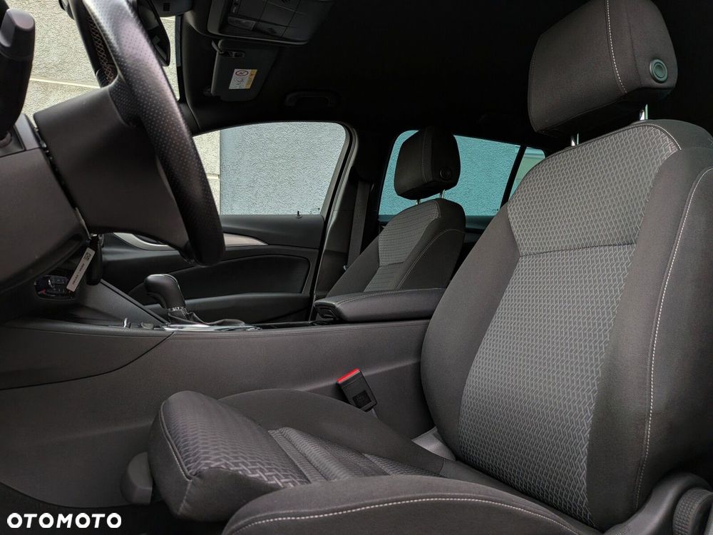 Opel Insignia 2.0 CDTI Elegance S&S - 10