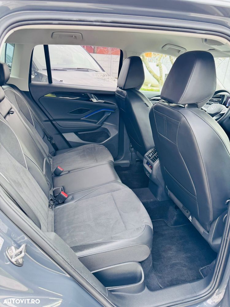 Volkswagen Tiguan - 9