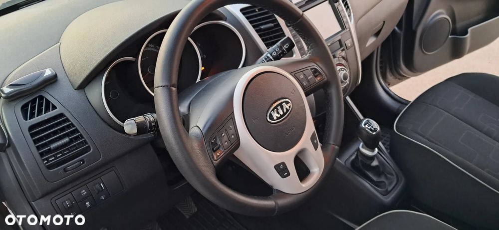 Kia Venga 1.4 CVVT Vision - 20