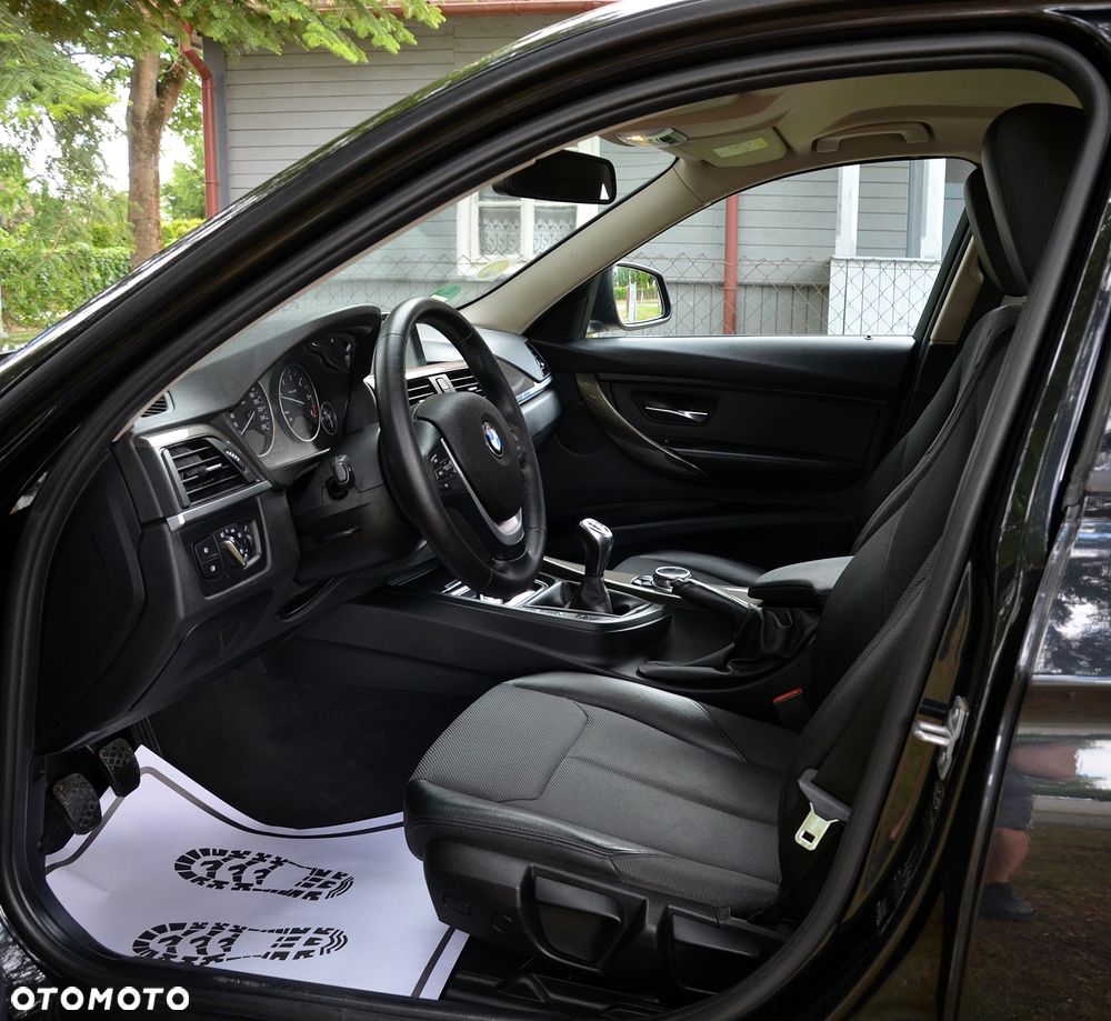 BMW Seria 3 318d Blue Performance Modern Line - 8