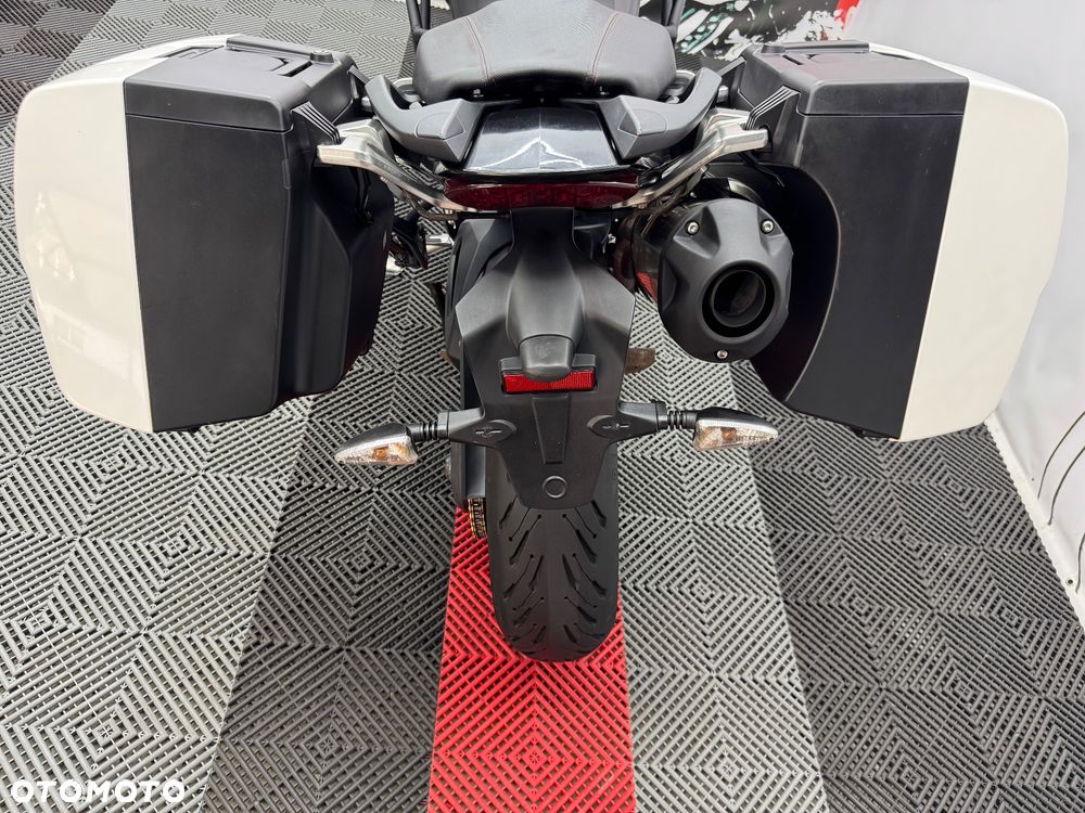 Triumph Tiger - 19