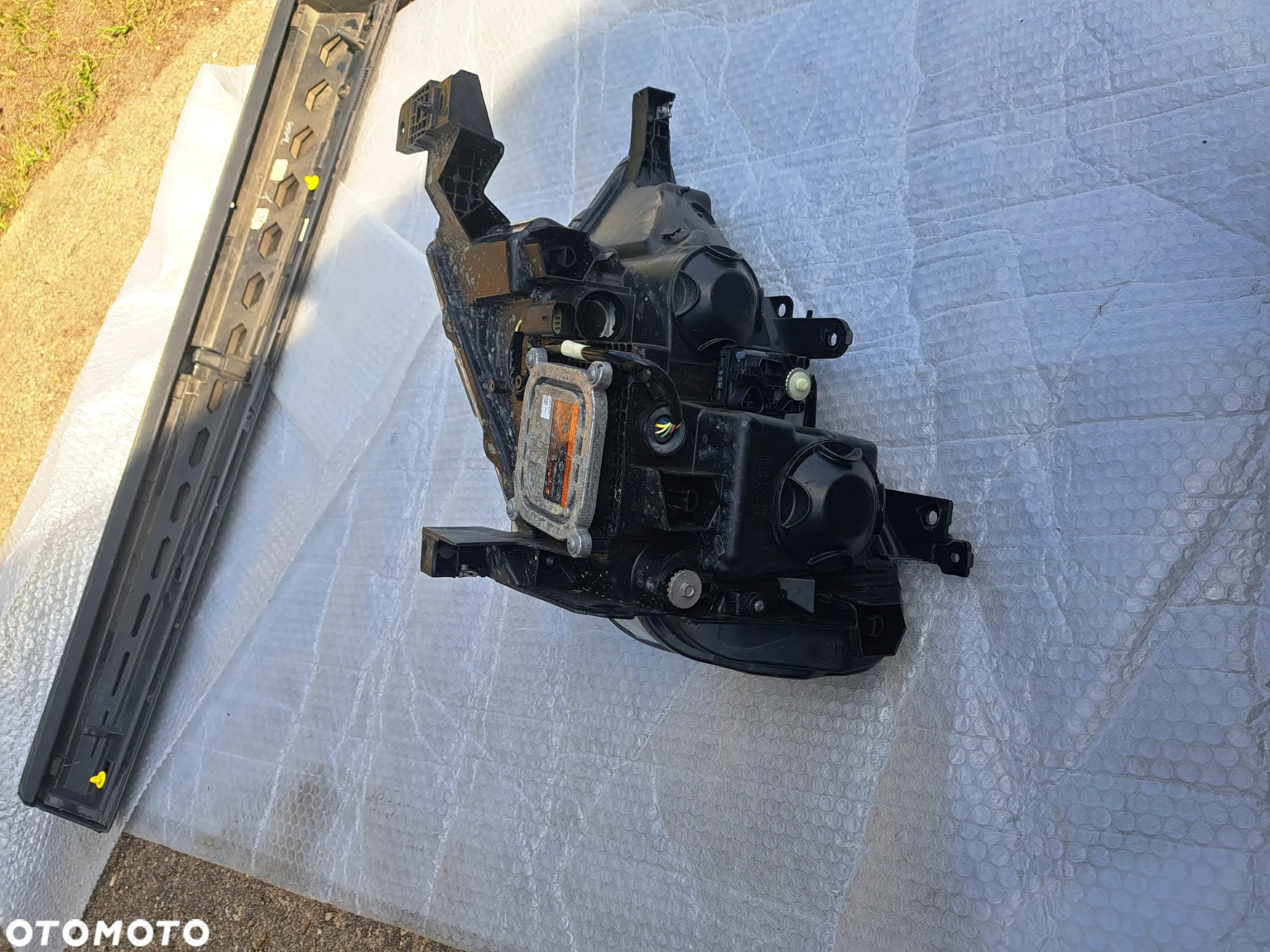 Lampa przednia prawa Ford Ranger V Lift Xenon Led JB3B-13D154-KA 2409761 2019-2023 Reflektor prawy przód przednia Ford Ranger V Lift Xenon Led JB3B-13D154-KA 2409761 2019-2023 - 8