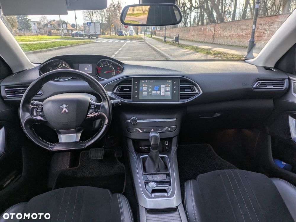 Peugeot 308 BlueHDi FAP 150 Stop&Start Automatik Allure - 14