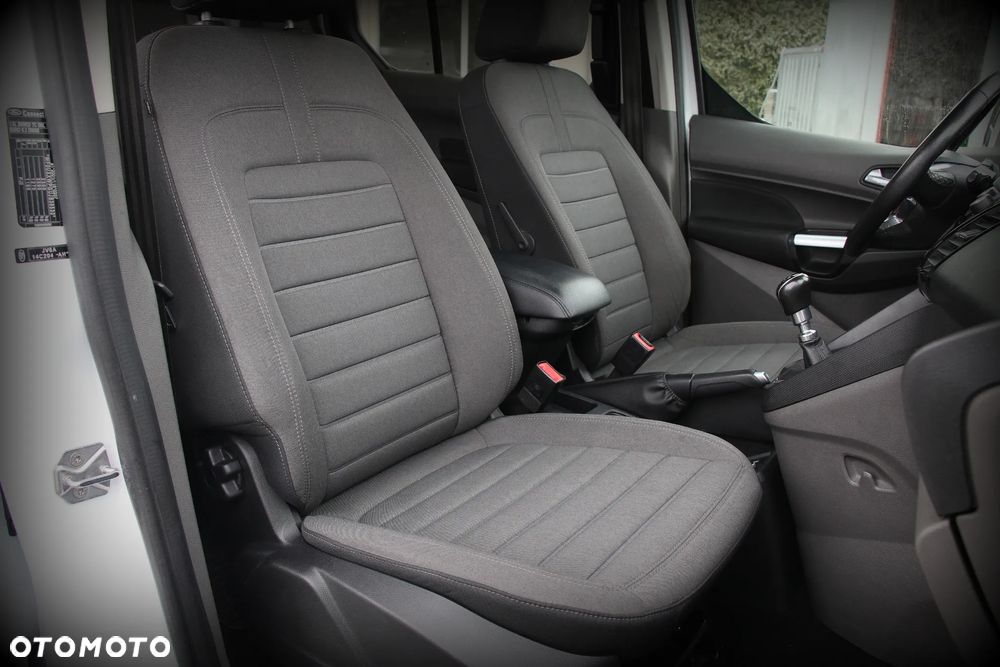 Ford Tourneo Connect Grand - 15