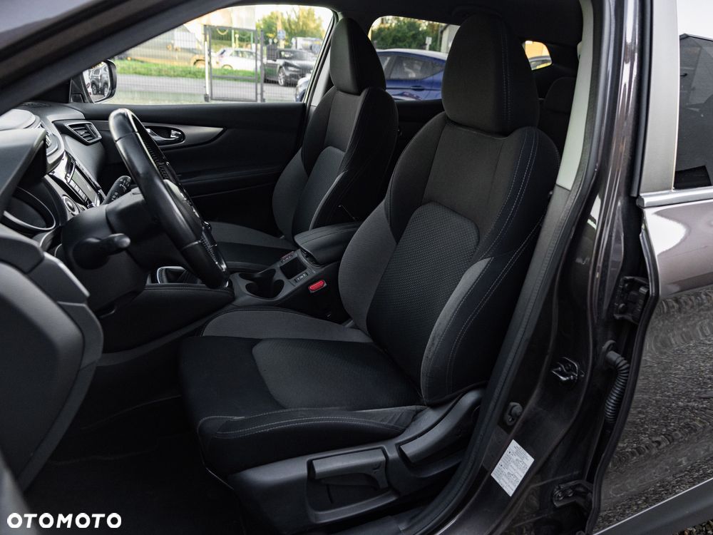 Nissan Qashqai 1.5 dCi N-Connecta - 32