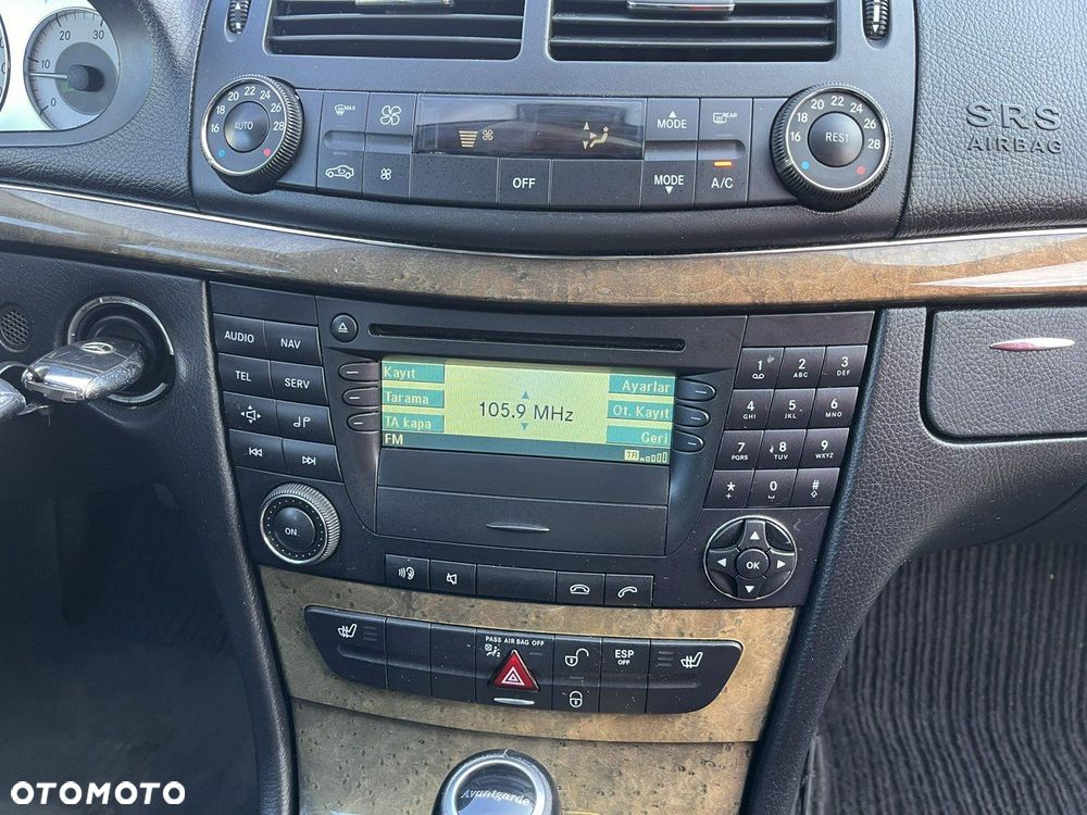 Mercedes-Benz Klasa E 280 CDI 4-Matic Avantgarde - 20