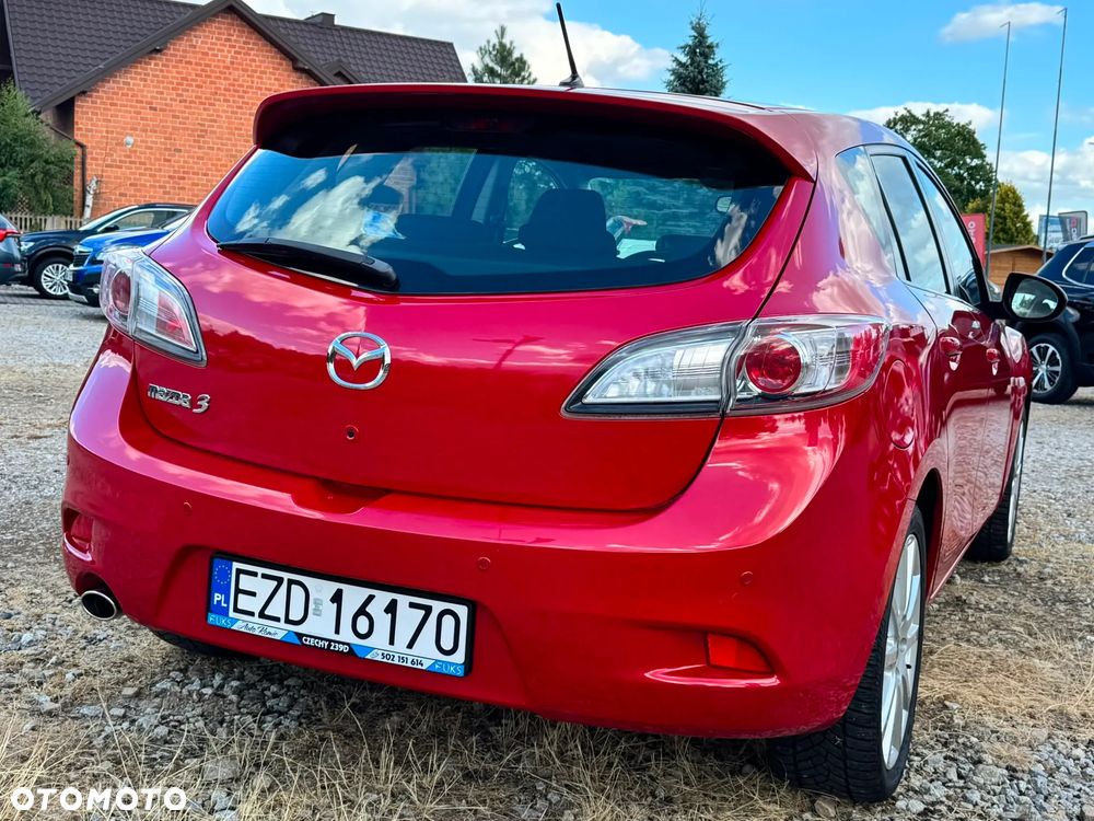 Mazda 3 1.6 Exclusive + - 8