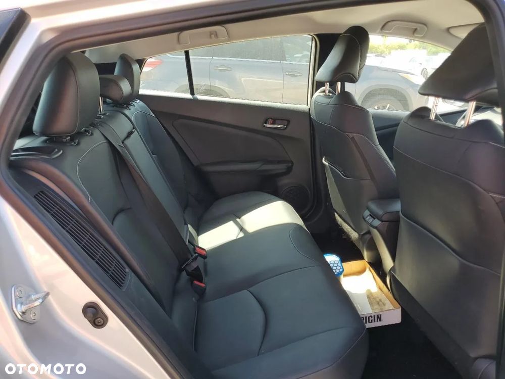 Toyota Prius - 9