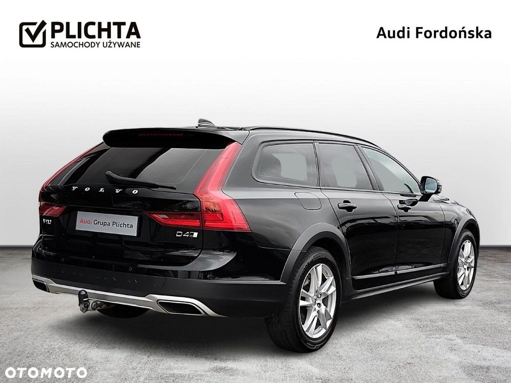 Volvo V90 Cross Country - 5