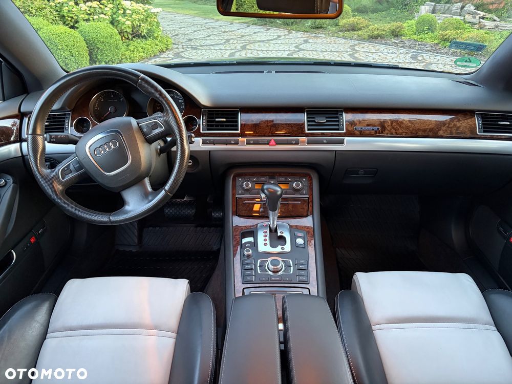 Audi A8 - 15