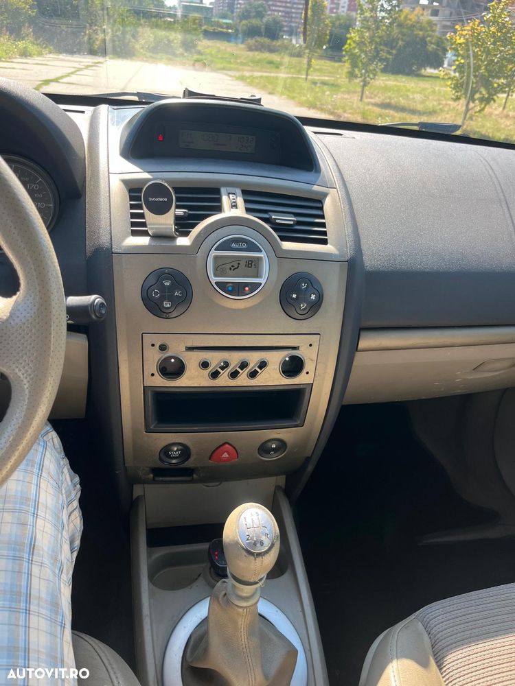 Renault Megane 1.9dCi Privilege - 13