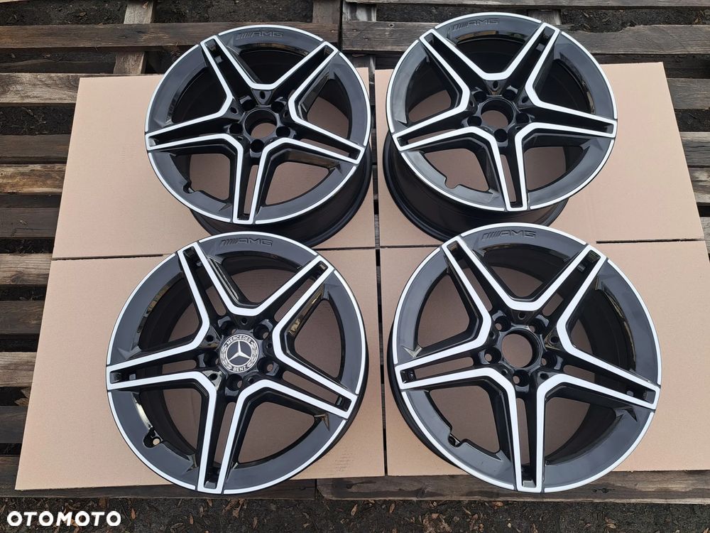 Oryg. Mercedes C-Klasa 205 A205 W205 18 C43 AMG 7.5j Et33 8.5j et49 - 6