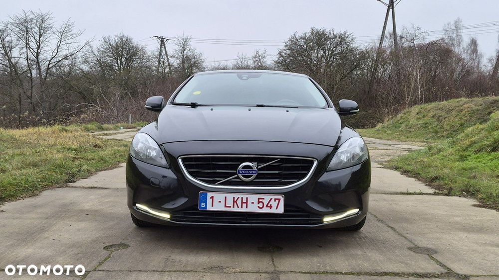 Volvo V40 D2 Momentum - 19