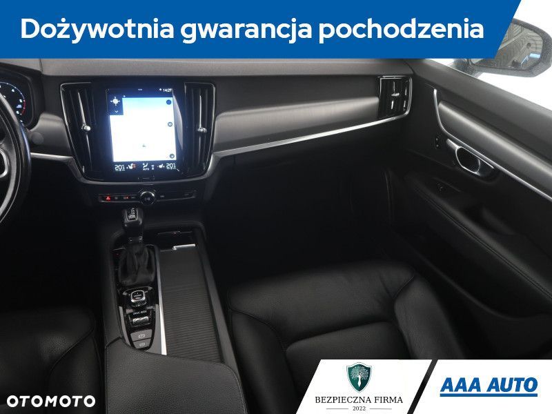 Volvo S90 - 10