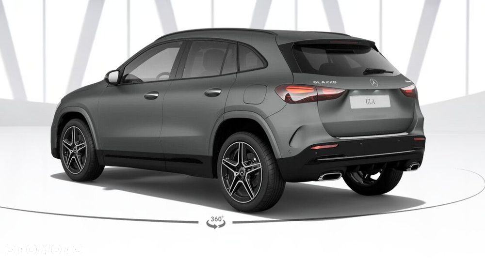 Mercedes-Benz GLA - 4