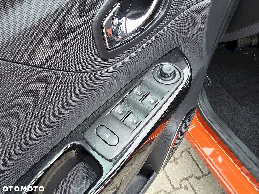 Renault Captur 1.2 TCe Intens EDC - 18